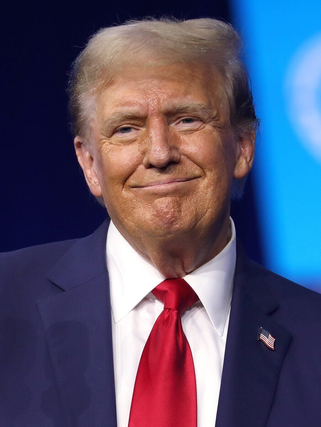 Trump Urges NATO: Halt Russian Oil, Target China with Tariffs for Ukraine Peace