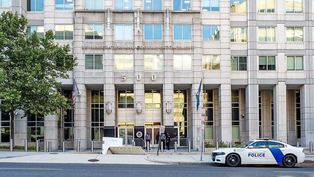 U.S._Immigration_and_Customs_Enforcement_(ICE)